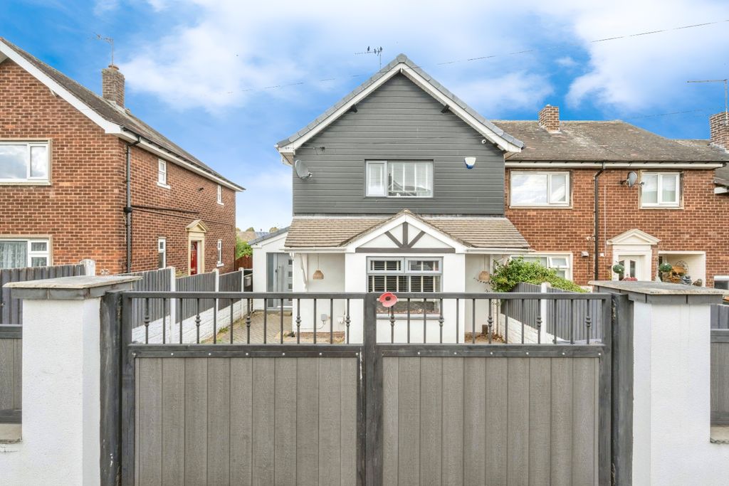 Property photo 3 of 15