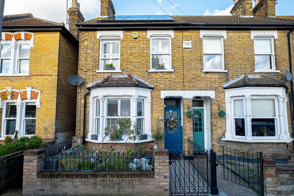 Property photo 1 of 30