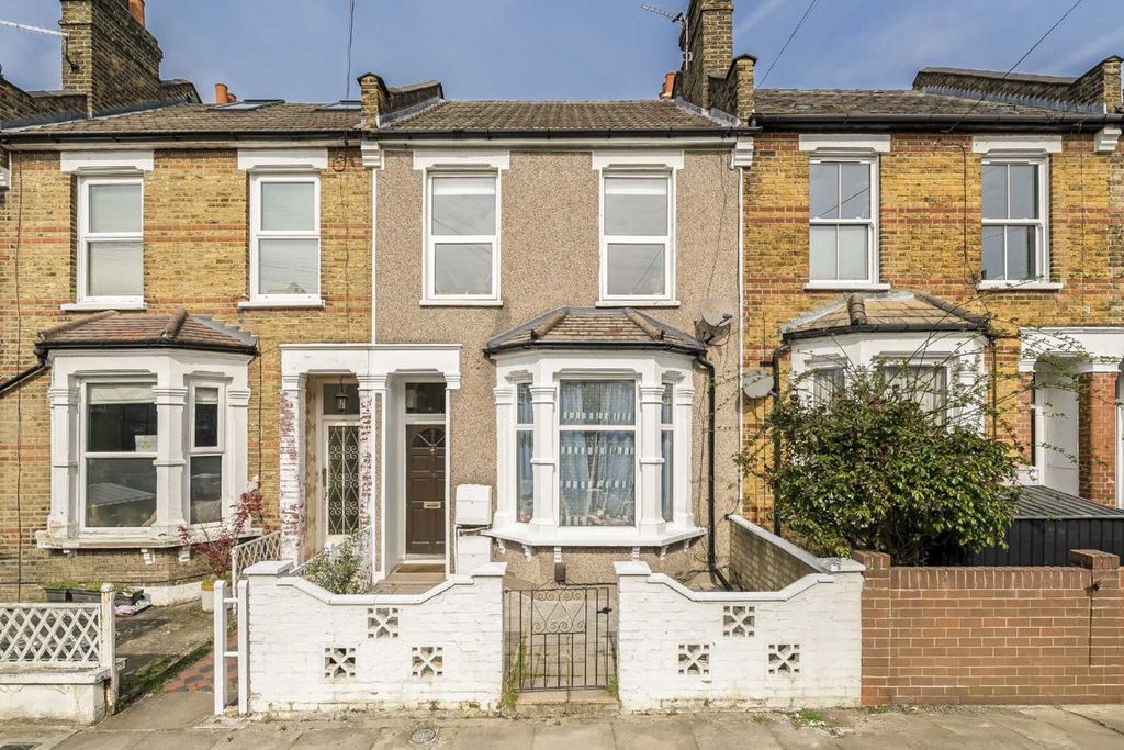 Property photo 1 of 5