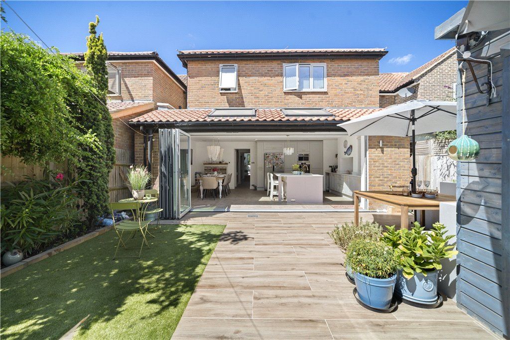 Property photo 1 of 19 Picture No. 17