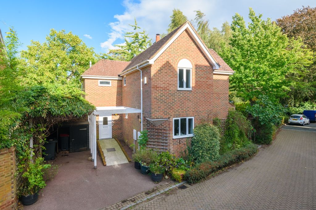 Property photo 1 of 14 4388163