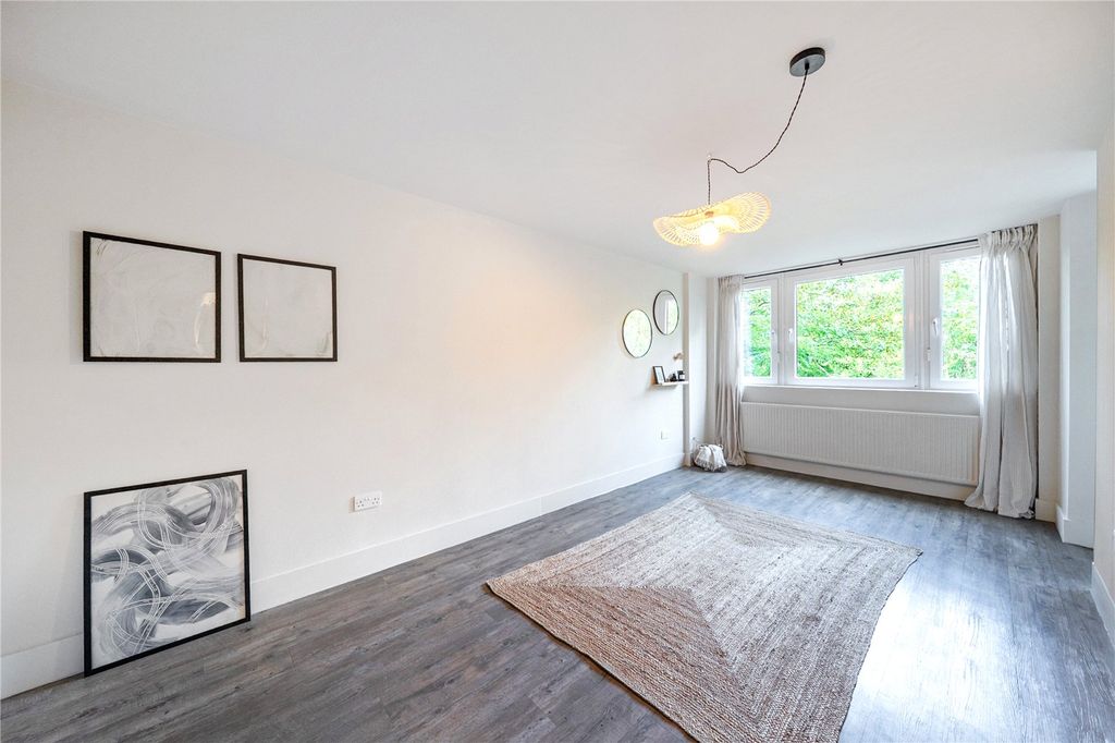 Property photo 3 of 15 Picture No. 09