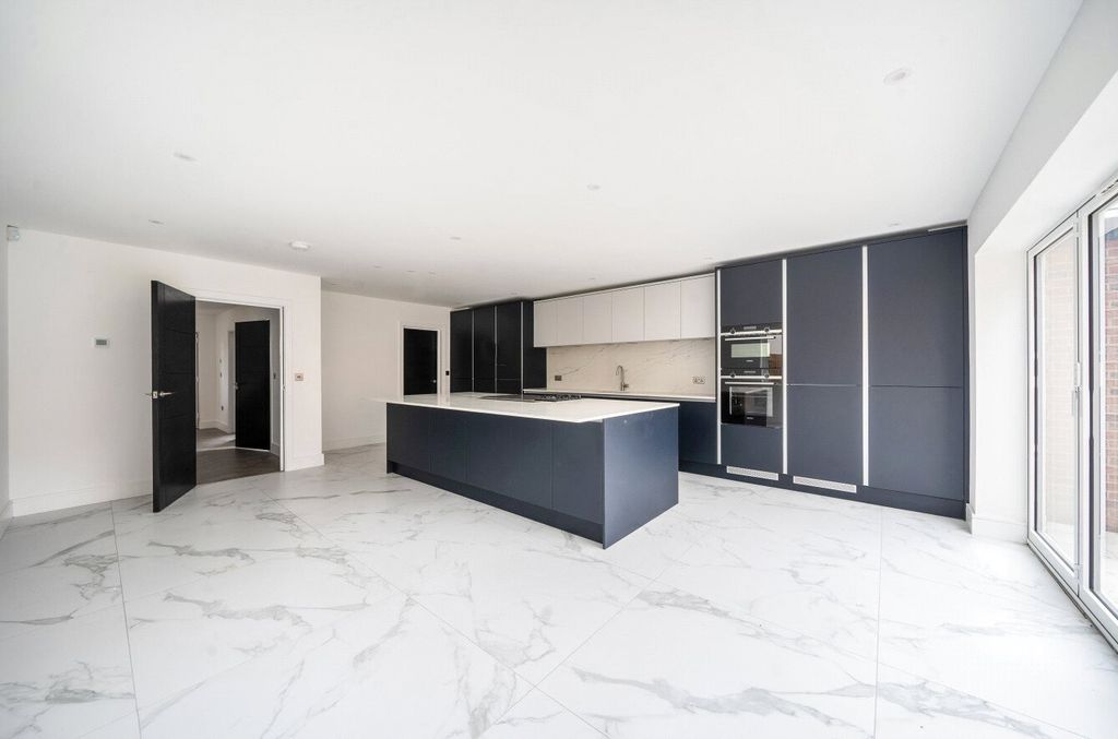 Property photo 2 of 24 1363819-17-68E515...