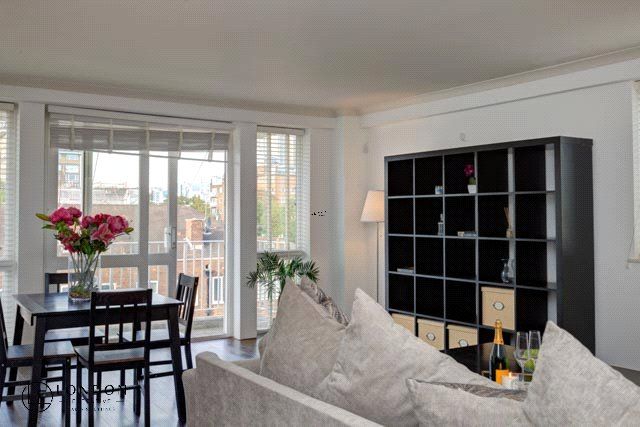 Property photo 2 of 15 Living/Dining Area