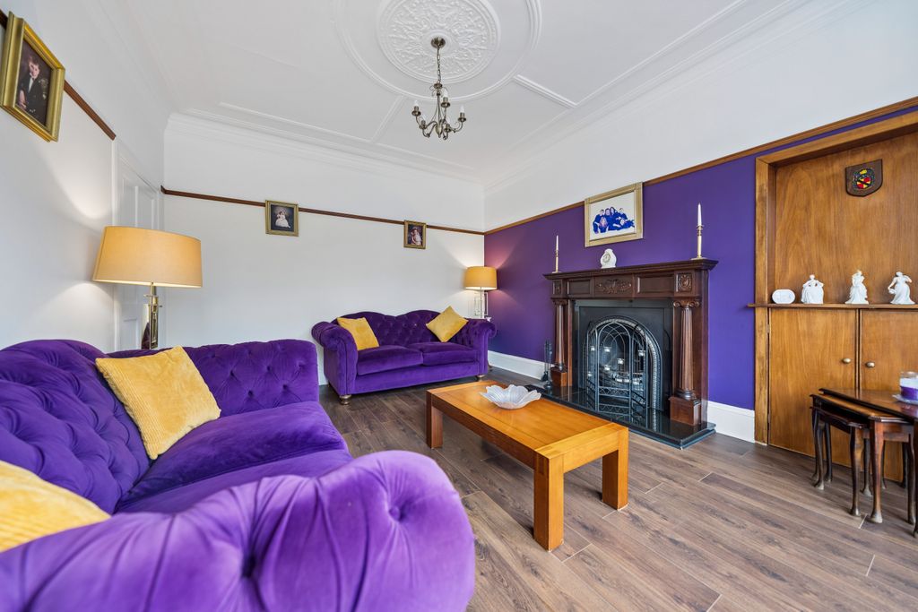 Property photo 3 of 38 Picture No. 03