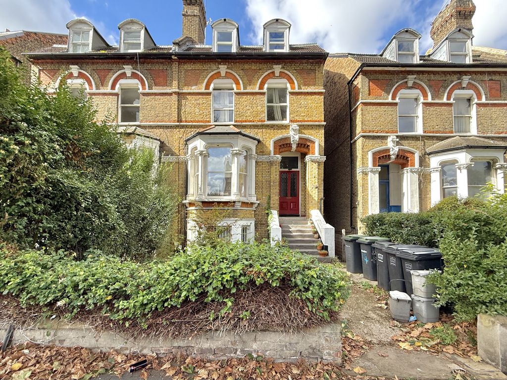 Property photo 1 of 12