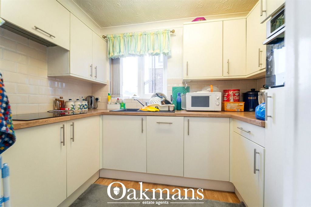 Property photo 2 of 17 Picture No. 10