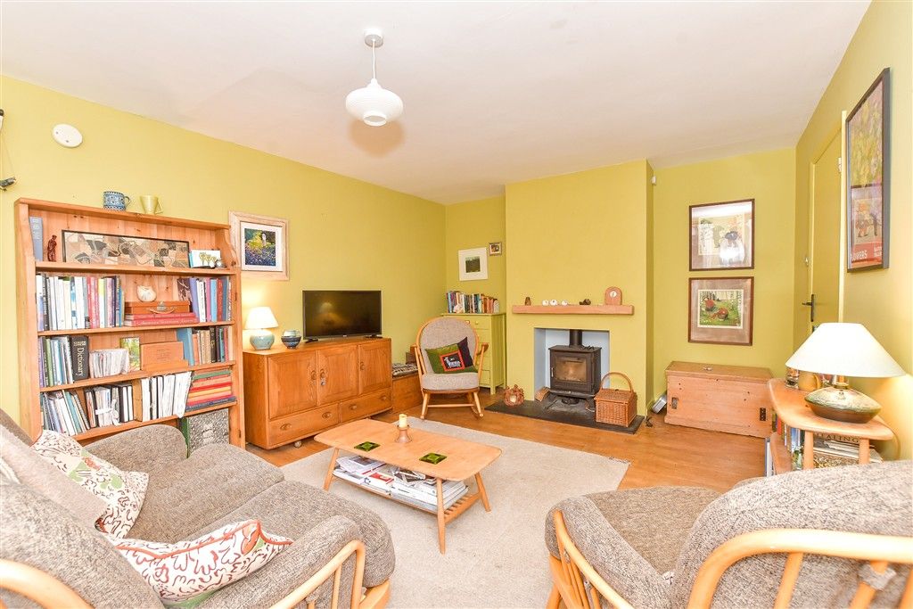 Property photo 3 of 13 Lounge