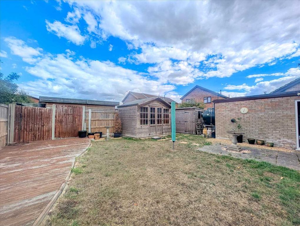 Property photo 3 of 11