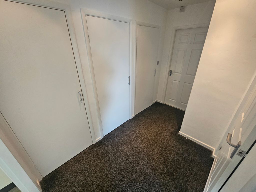 Property photo 2 of 9 Image