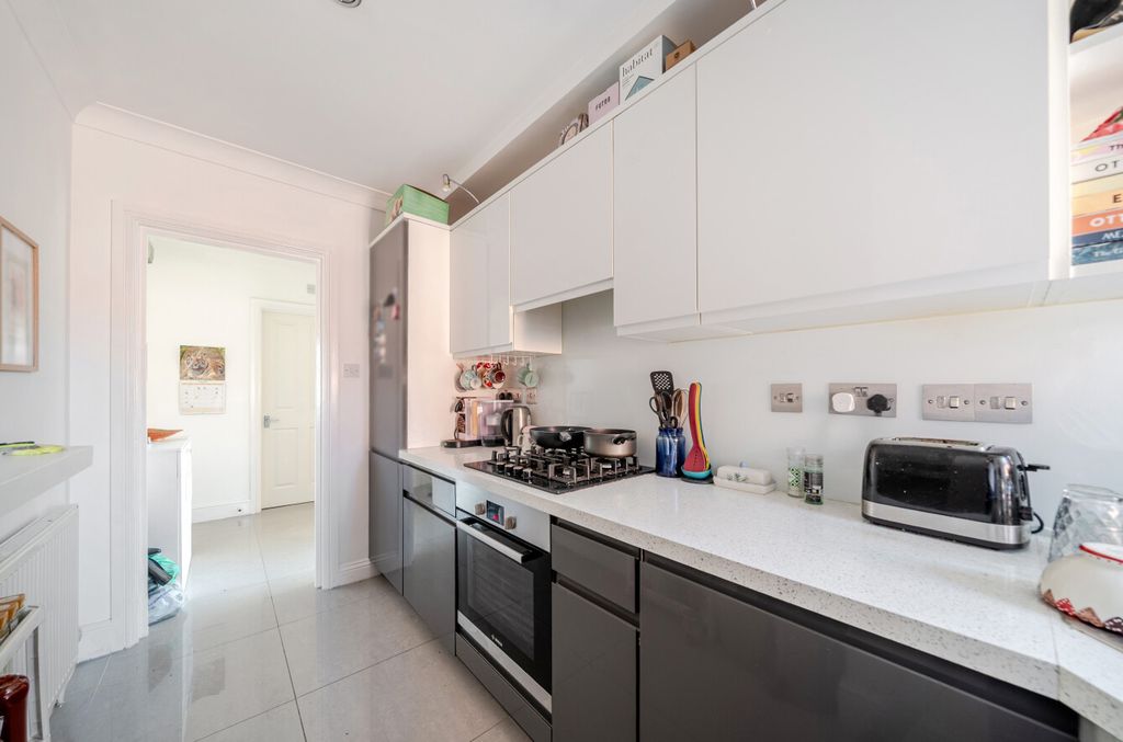 Property photo 3 of 11 1470795-6-6A3Bc27...