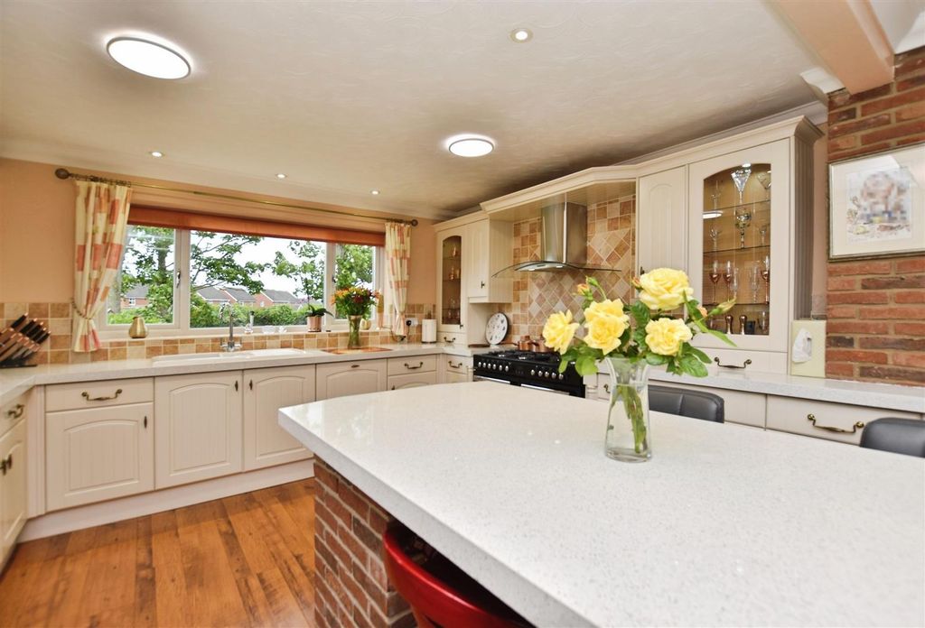 Property photo 3 of 44 2B03A620-Kitchen 20Island.Jpg