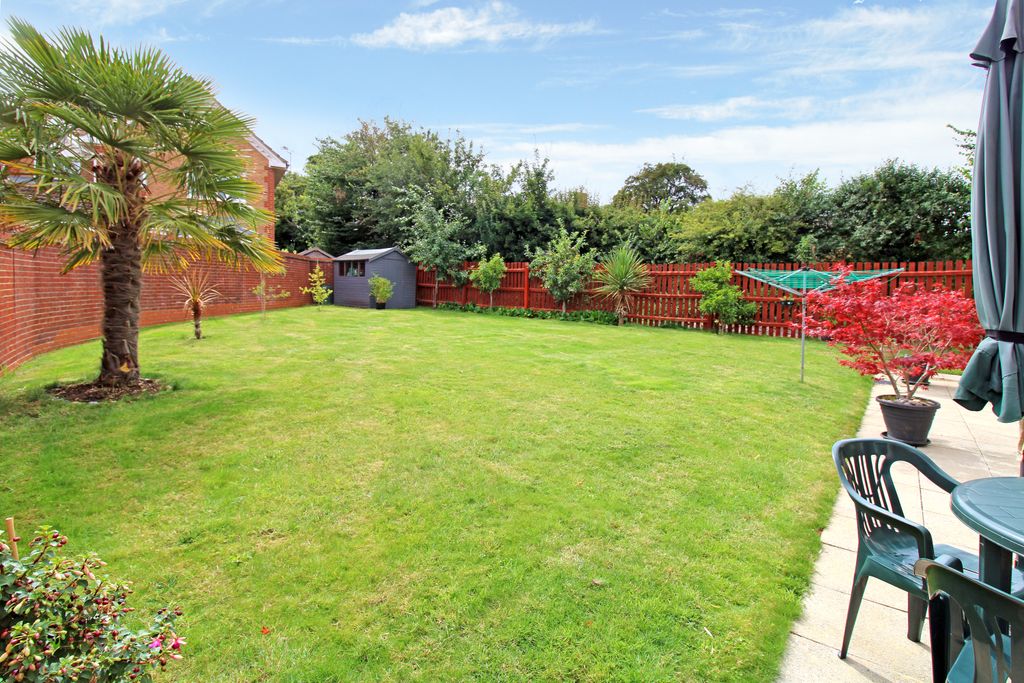 Property photo 2 of 13 Img0388Dpdp18893251