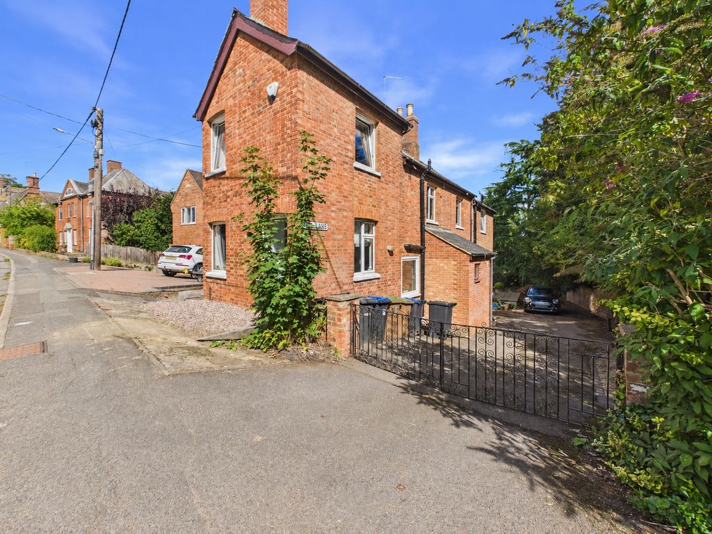 Property photo 1 of 20 High Street