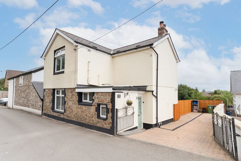 Property photo 1 of 24