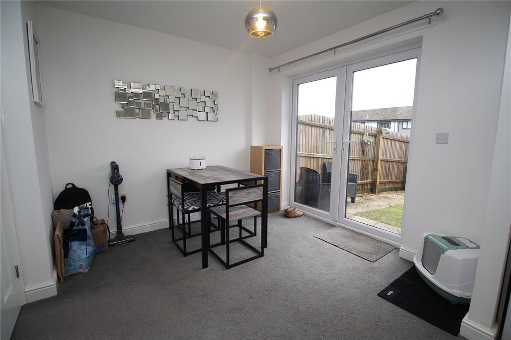 Property photo 3 of 9 Picture No. 05