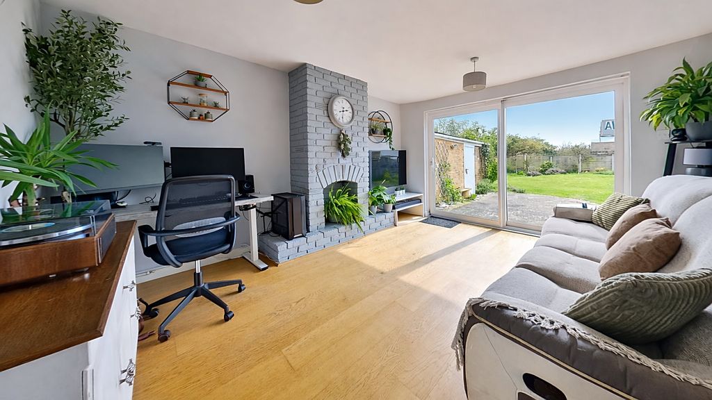 Property photo 3 of 14