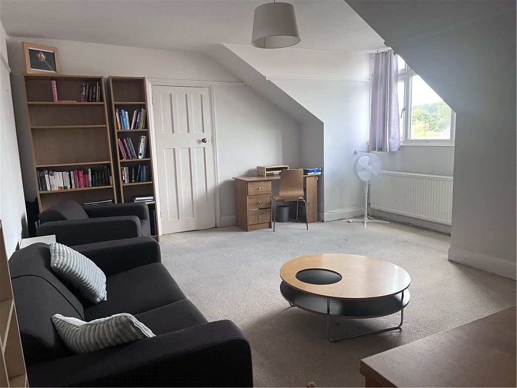 Property photo 1 of 8 Picture No. 24