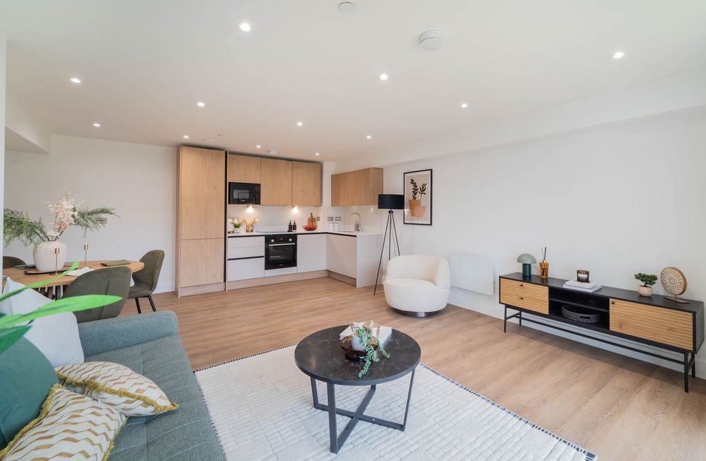 Property photo 2 of 9 Open Plan Reception/Kitchen
