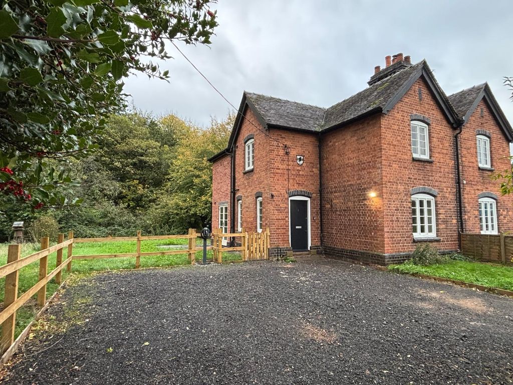 Property photo 1 of 9 External