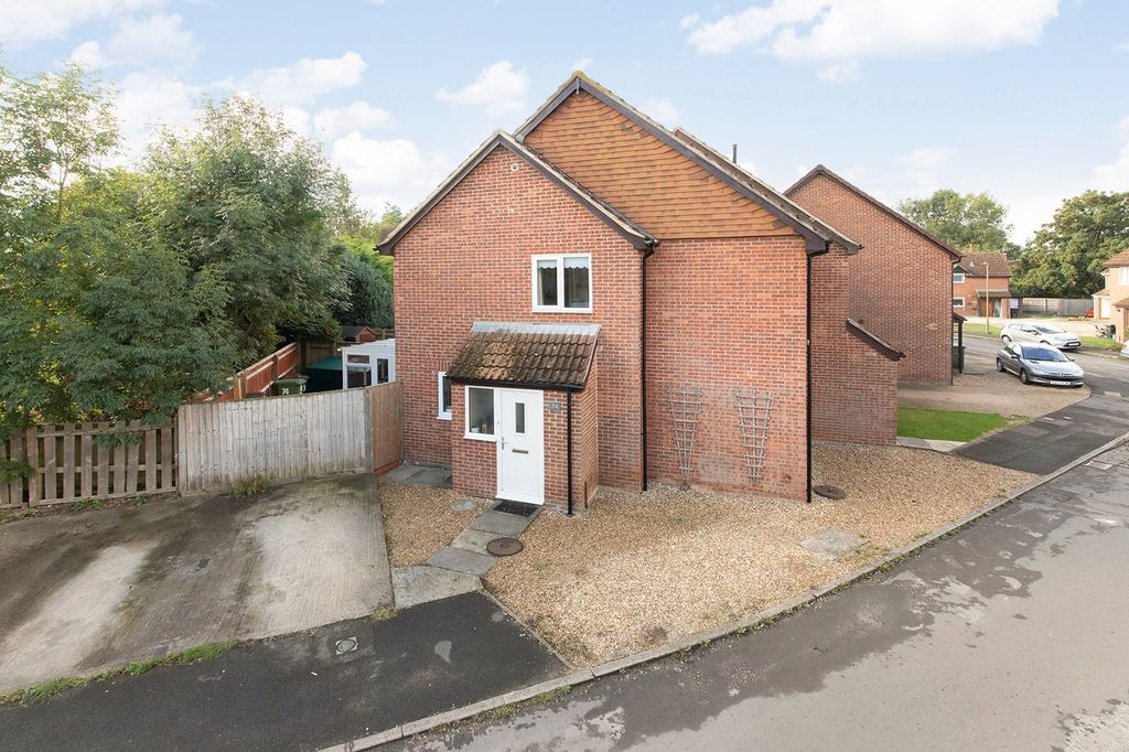 Property photo 1 of 9