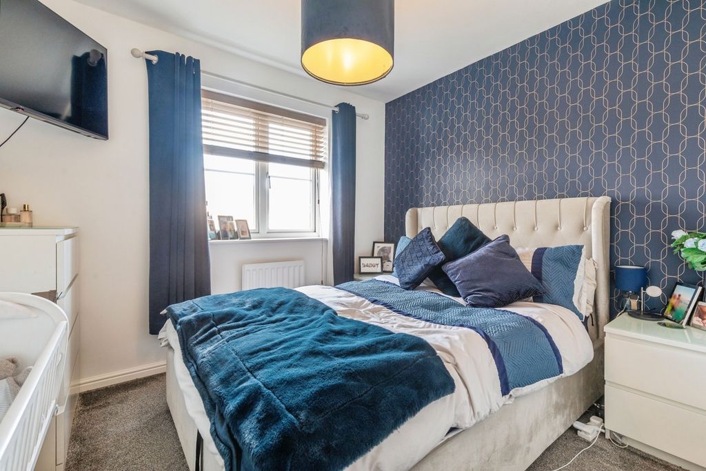 Property photo 2 of 15 Pbox-Img.Jpg