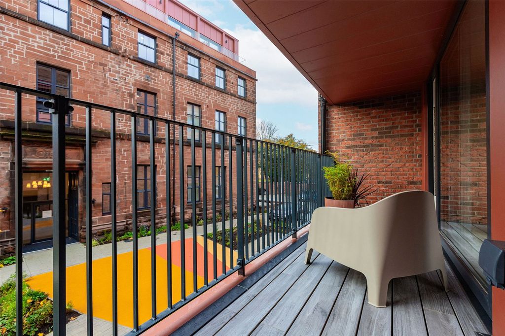 Property photo 2 of 29 Picture No. 67