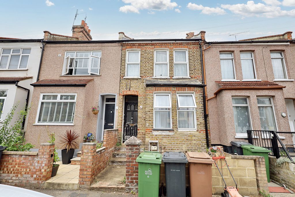Property photo 2 of 19