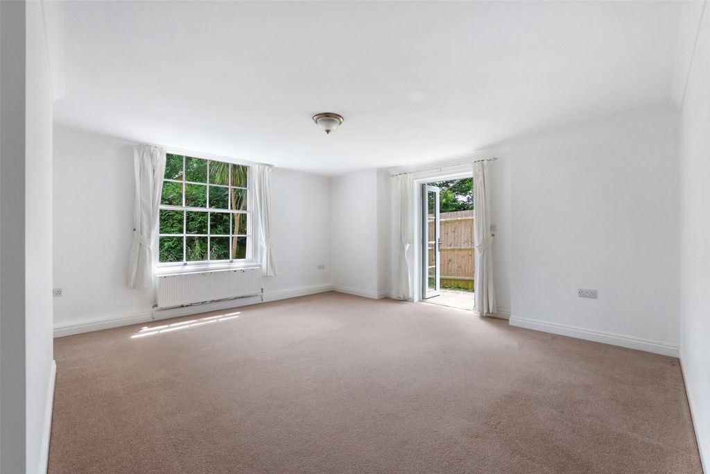 Property photo 3 of 12 Picture No. 03