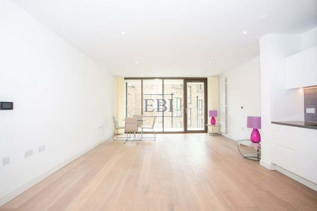 Property photo 3 of 23 Picture No. 44