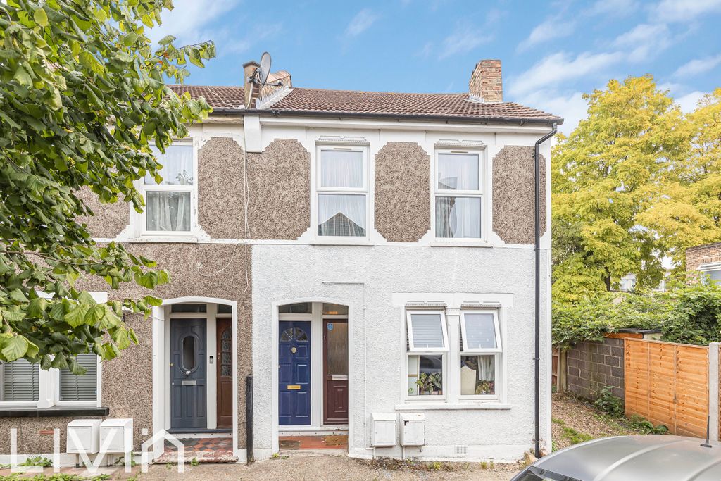 Property photo 1 of 12 025A1096