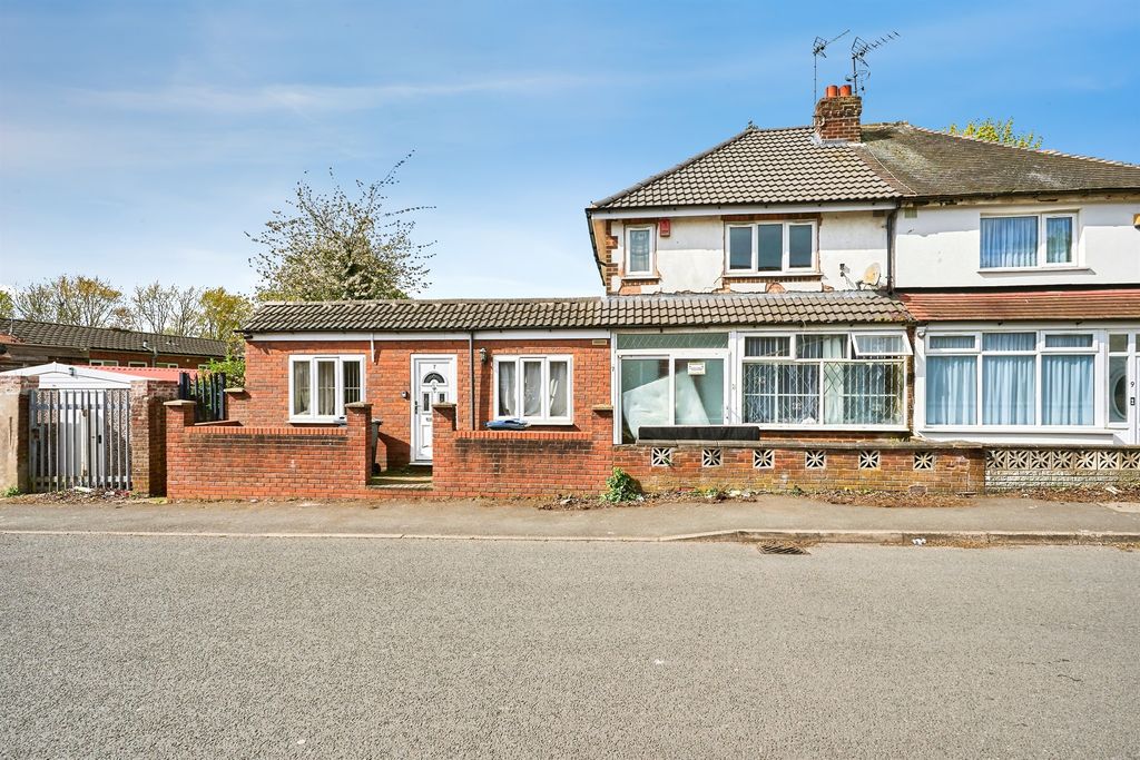 Property photo 1 of 17