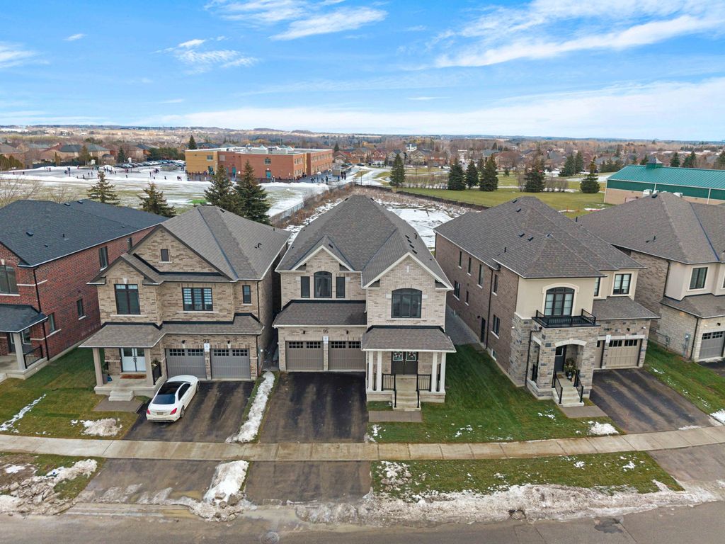 Property photo 2 of 38