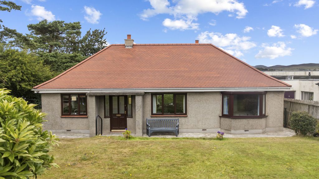 Property photo 1 of 20