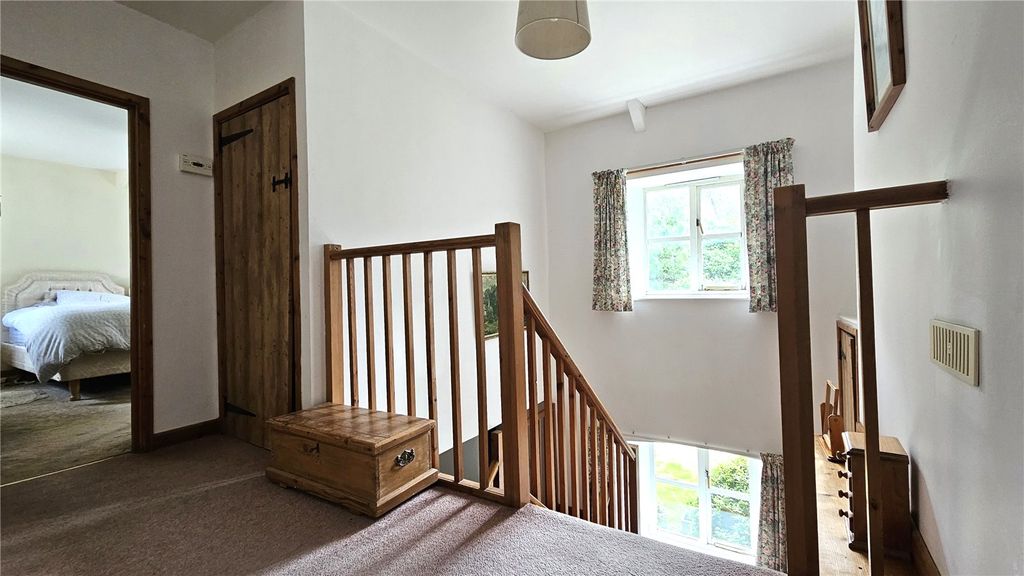 Property photo 3 of 14 Picture 3