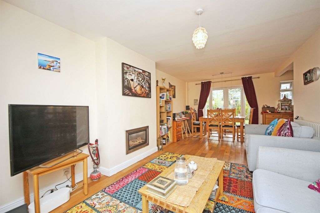 Property photo 3 of 28