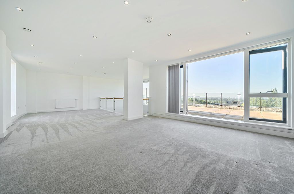 Property photo 1 of 20 1346059-6-68Baa9E...