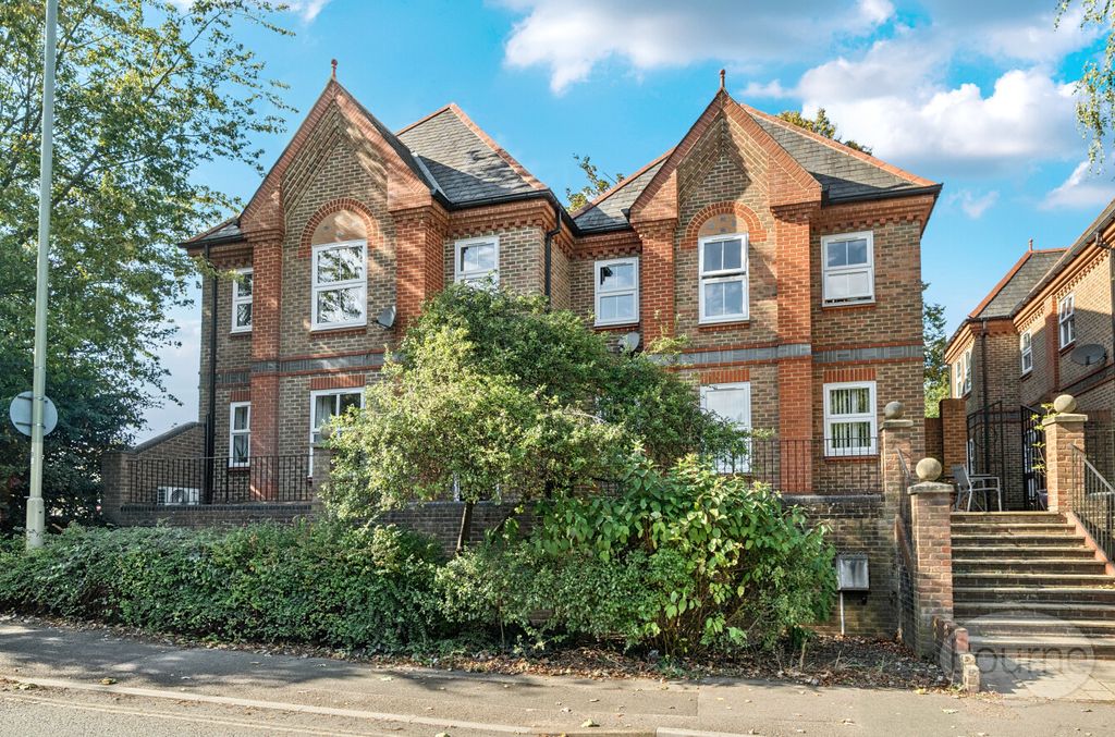 Property photo 1 of 16 2B68418F-Dac4-415...