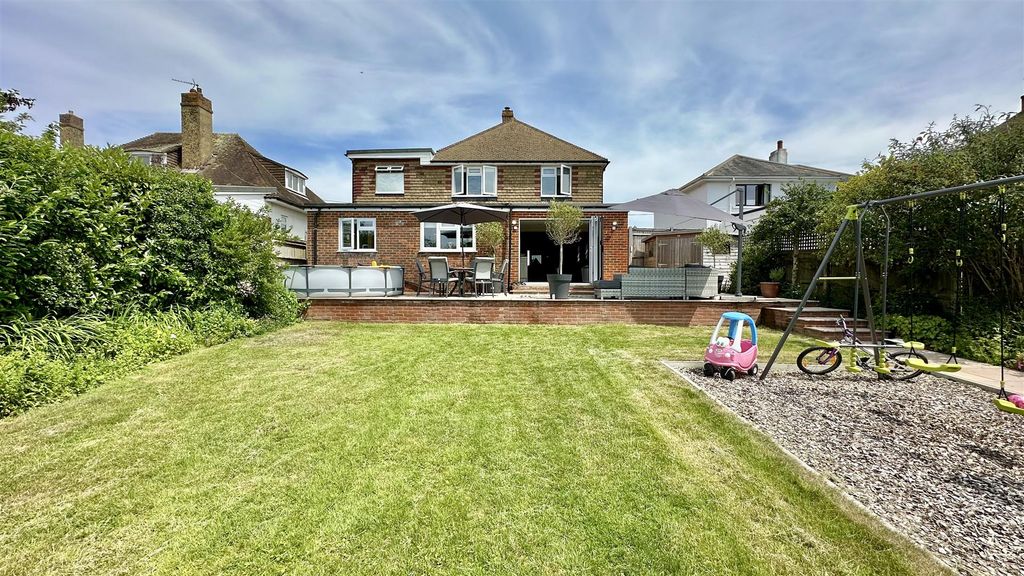 Property photo 1 of 45