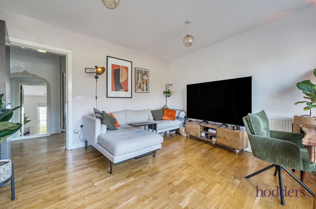 Additional image 10 of 1 bed flat for saleKennett Lane, Chertsey, Surrey KT16