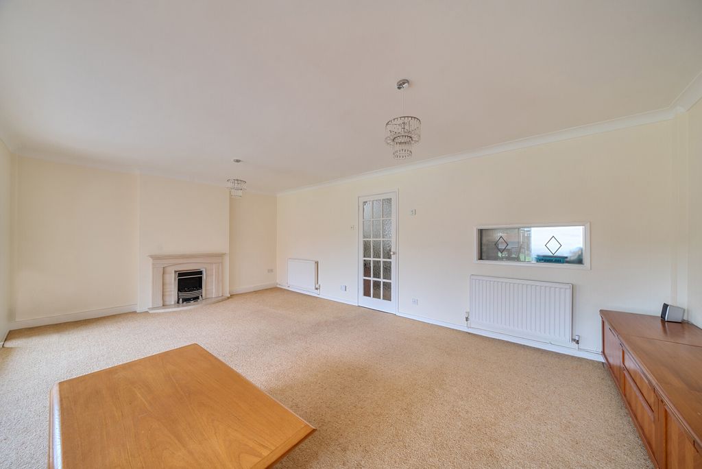 Property photo 3 of 21 Picture 3