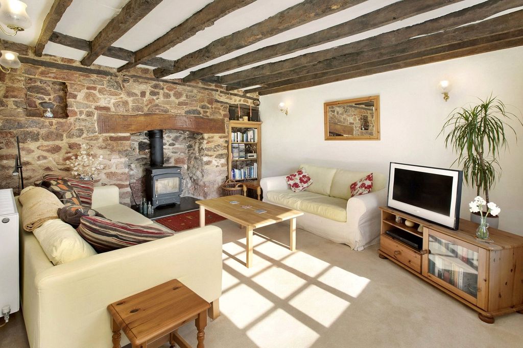 Property photo 3 of 22 Picture No. 21