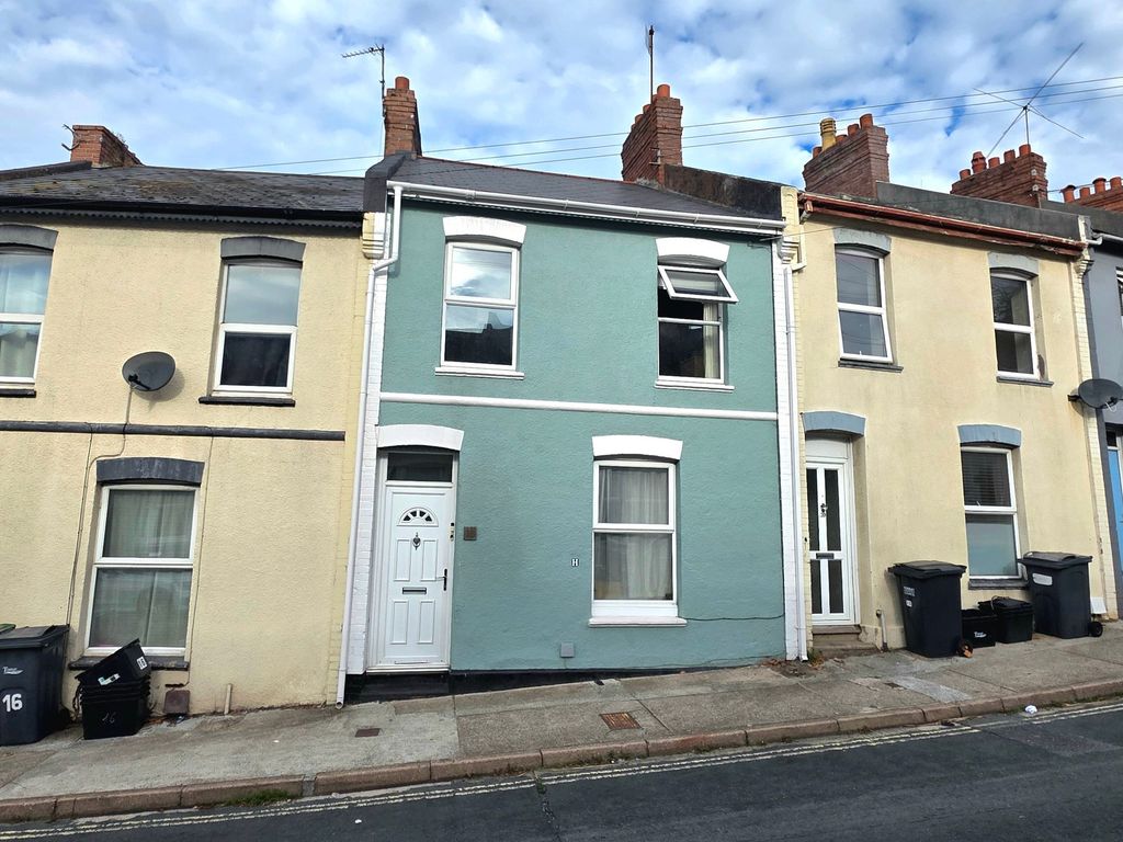 Property photo 1 of 20