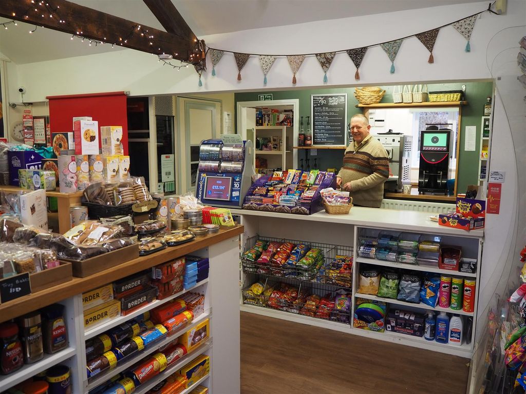 Property photo 1 of 11 Photo 0