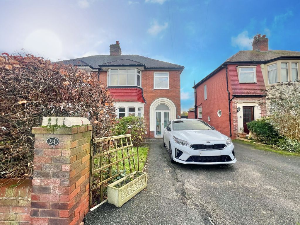 Property photo 1 of 21