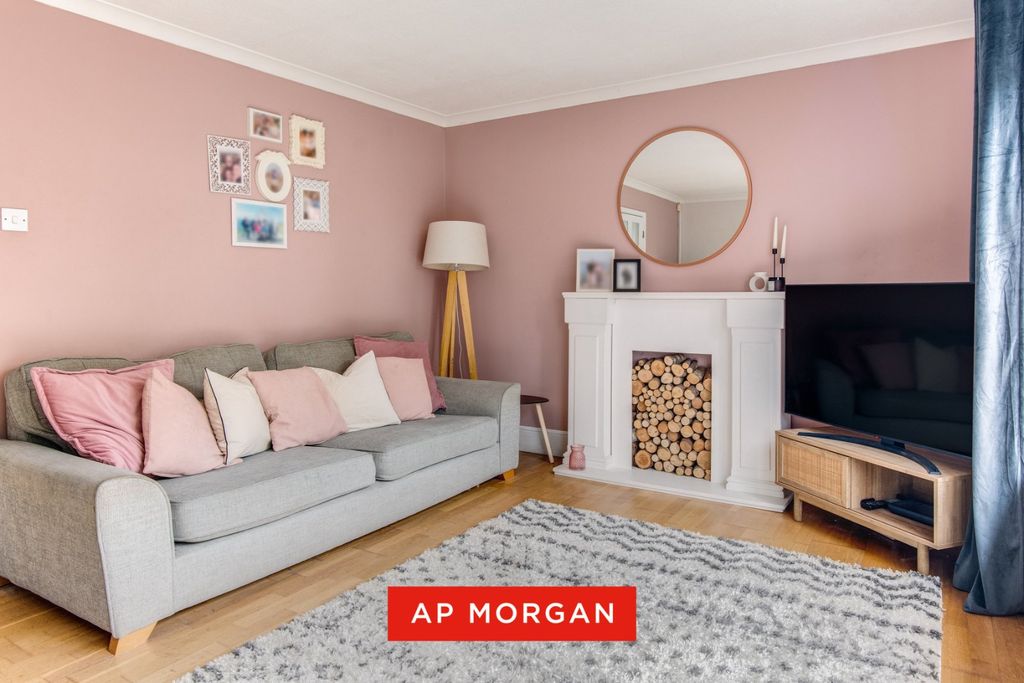 Property photo 3 of 17 Picture No. 04