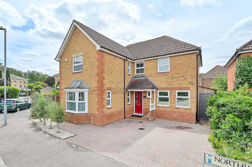 Property photo 1 of 23