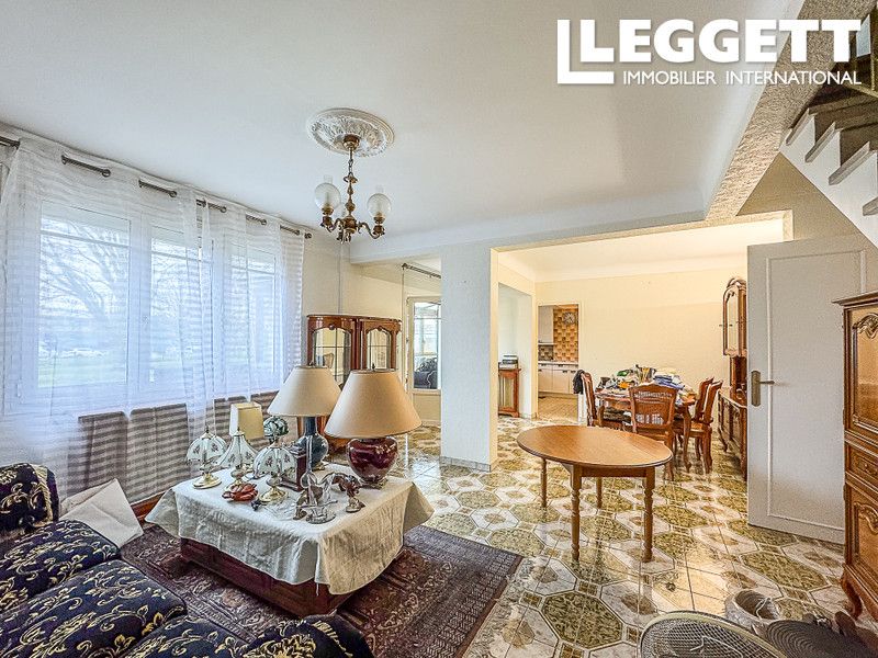 Property photo 1 of 10