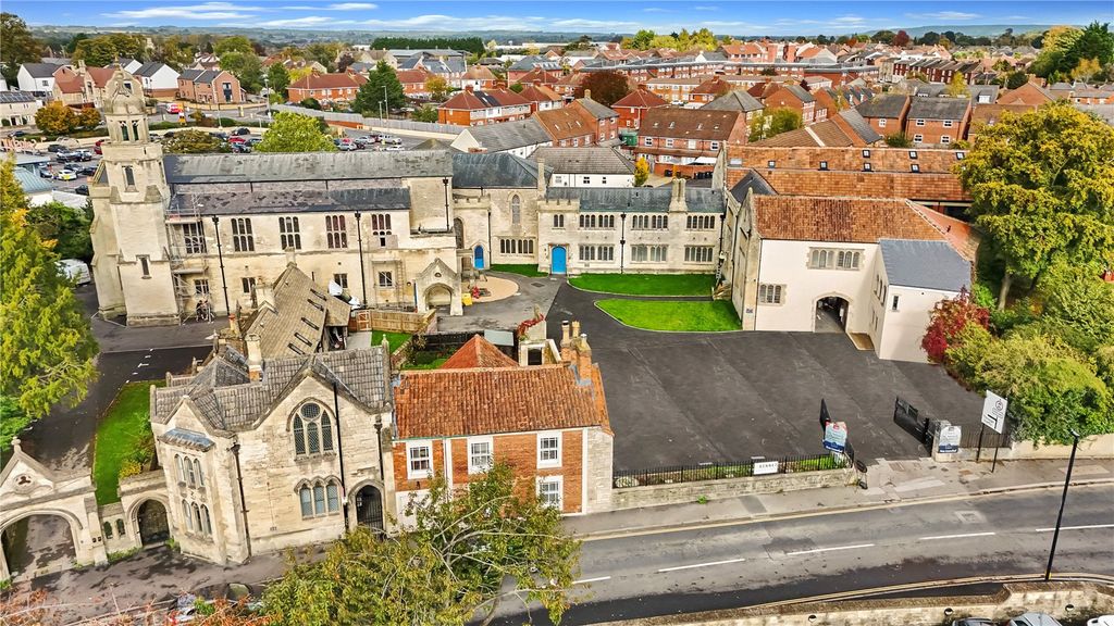 Property photo 1 of 23 Picture No. 15