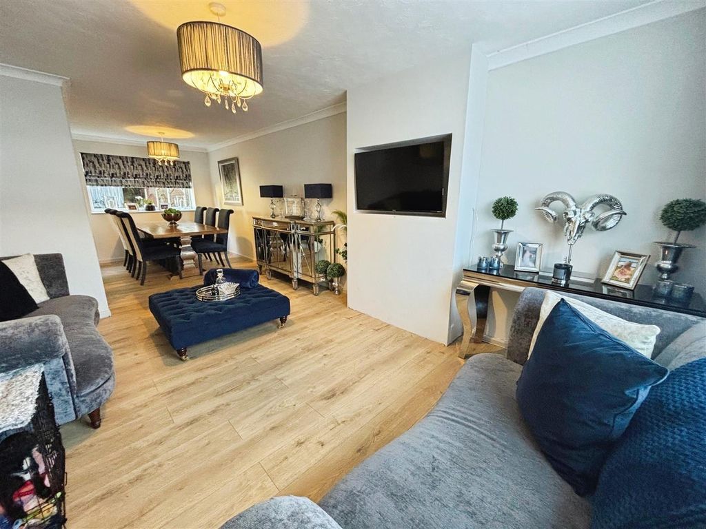 Property photo 2 of 20 Lounge Diner